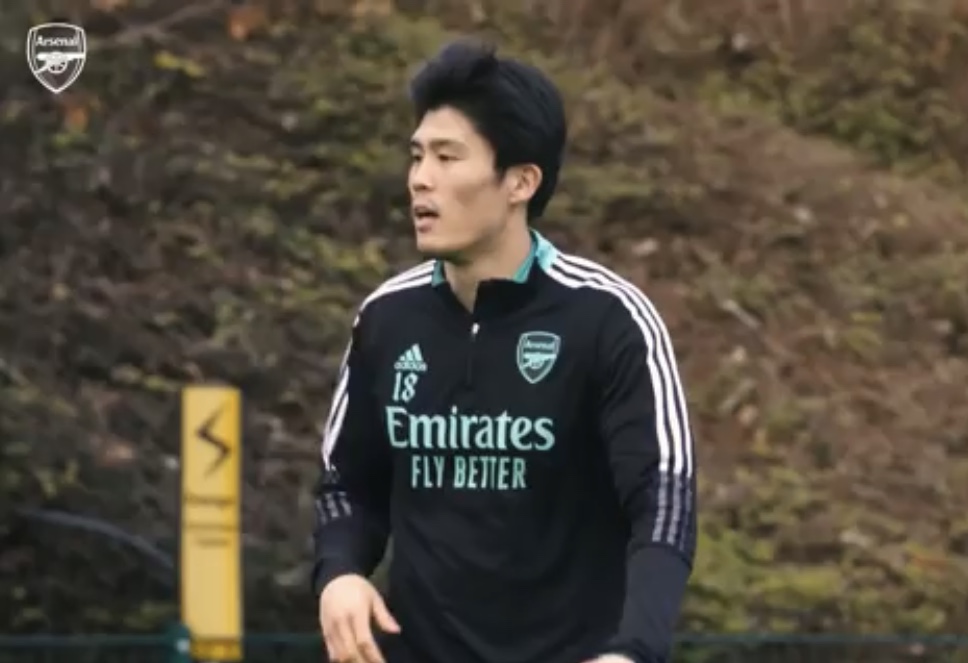 【海外の反応】冨安がようやく練習で元気な姿を見せる「これで戦力が40％増しになる」