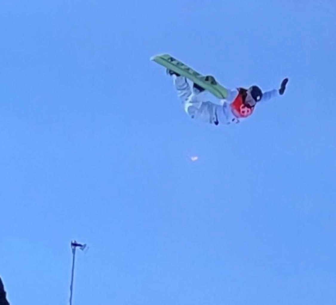 海外の反応 平野海祝のビッグエアを捉えた写真が話題に Ufoを見ている気分