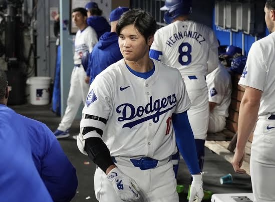 【海外の反応】 大谷翔平がベンチで新たな“DH”の役割を務める「如何にも日本人っぽいな」